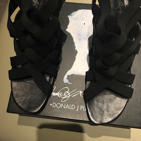 Shoes - Picture 2 of 3